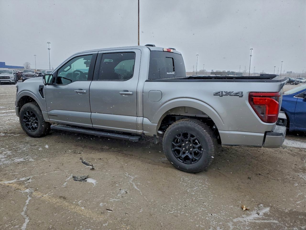 2025 FORD F150 XLT photo 2