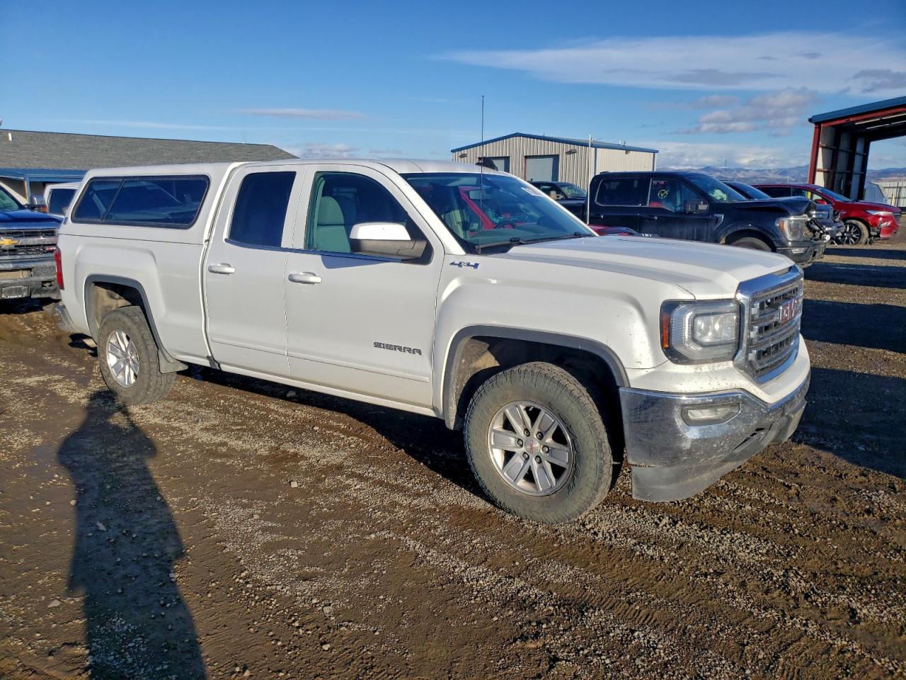 2017 GMC SIERRA K1500 SLE photo 4