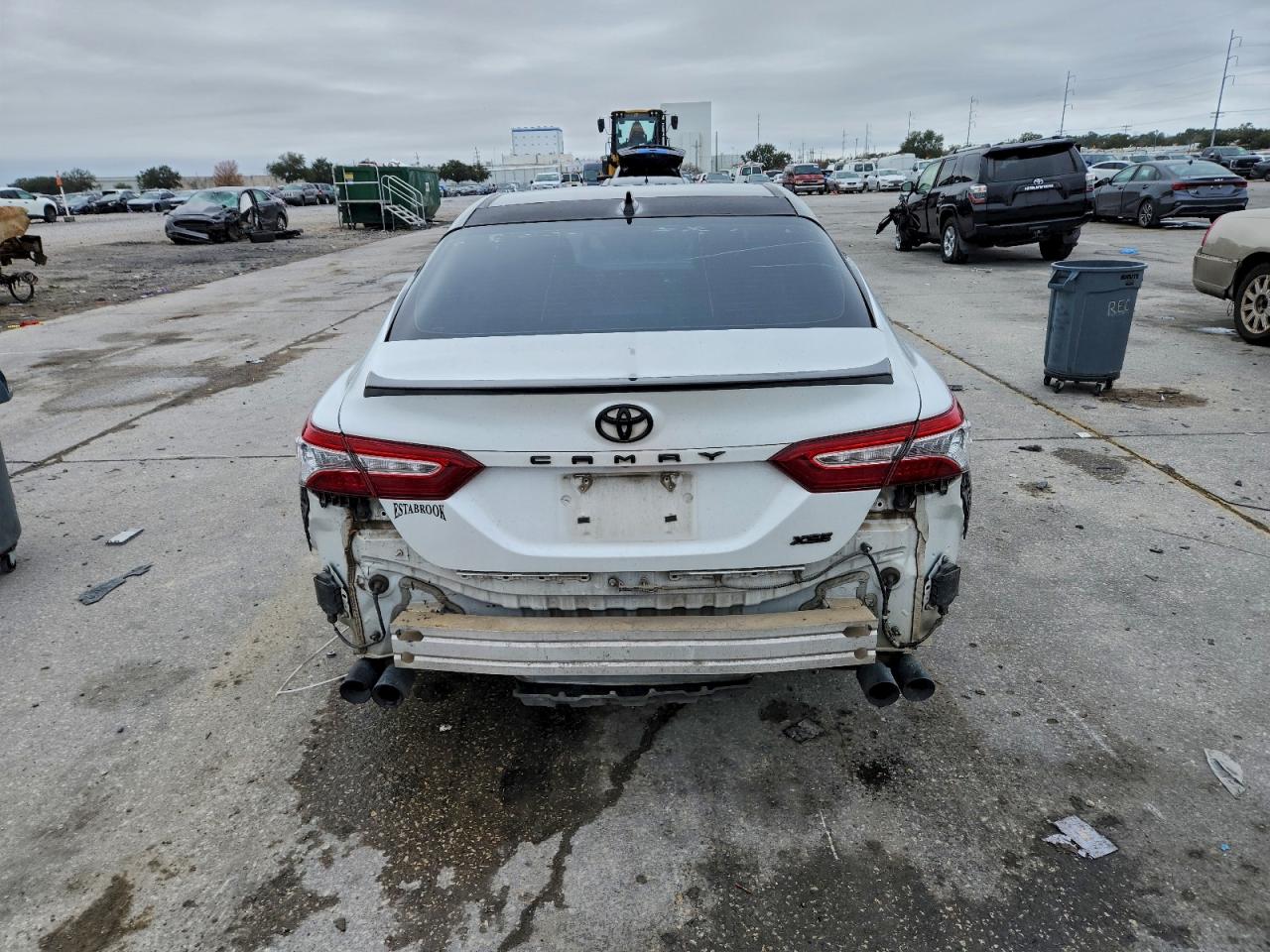 2020 TOYOTA CAMRY XSE photo 6