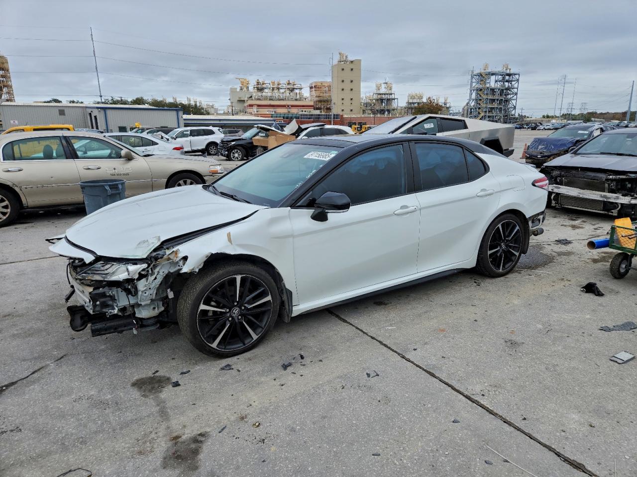 2020 TOYOTA CAMRY