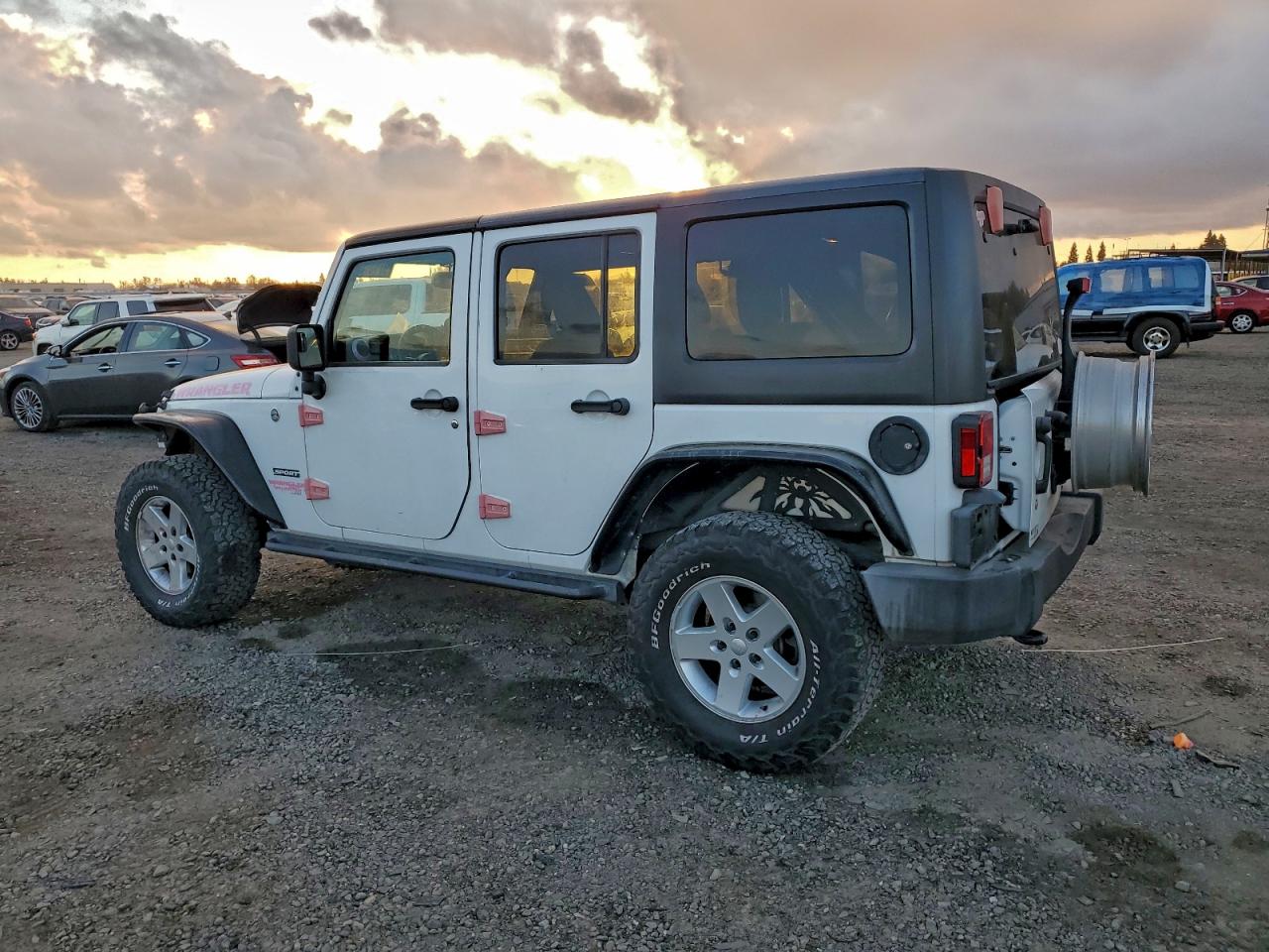 2016 JEEP WRANGLER UNLIMITED SPORT photo 2