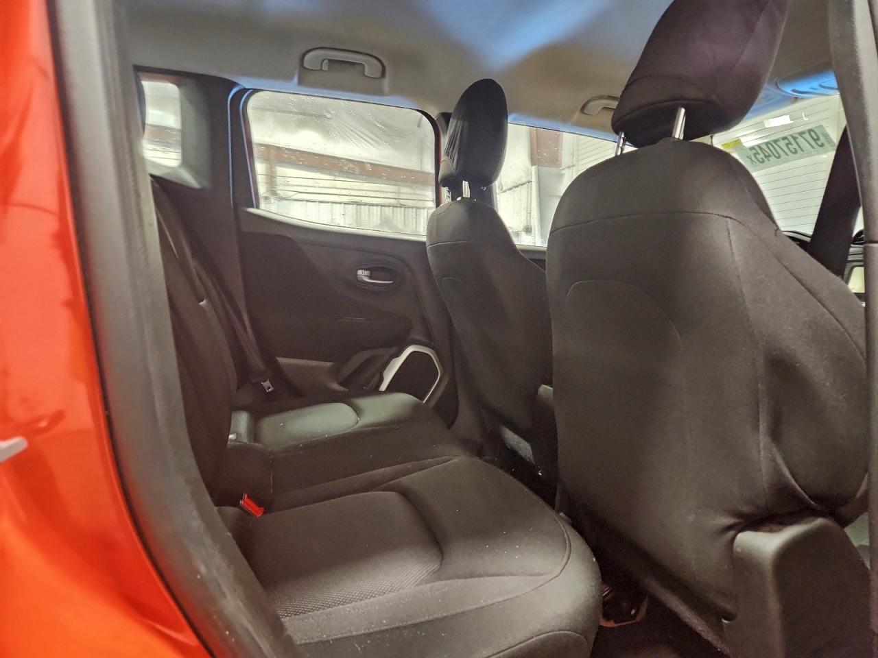 2019 JEEP RENEGADE SPORT photo 10