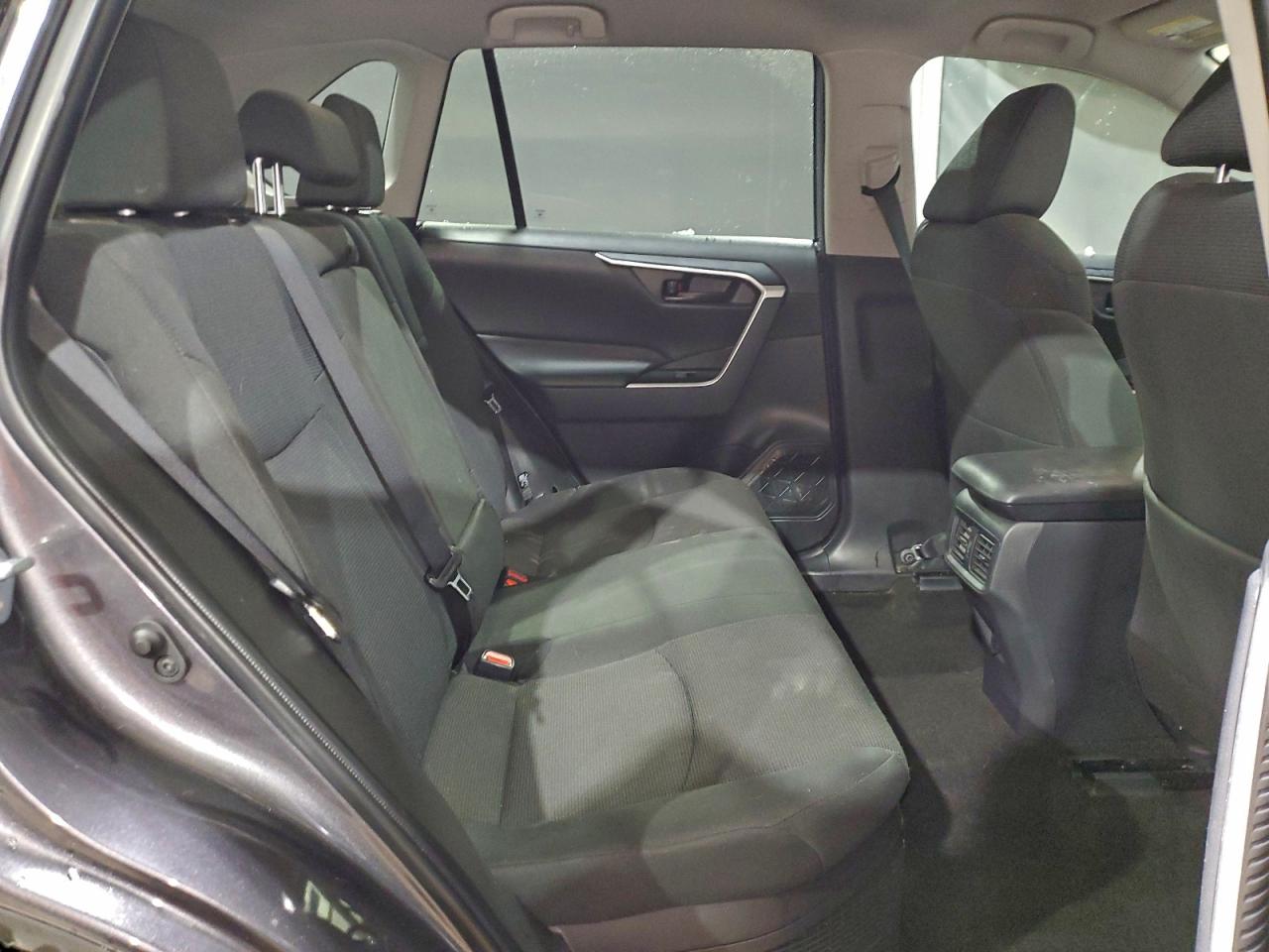 2025 TOYOTA RAV4 LE photo 11