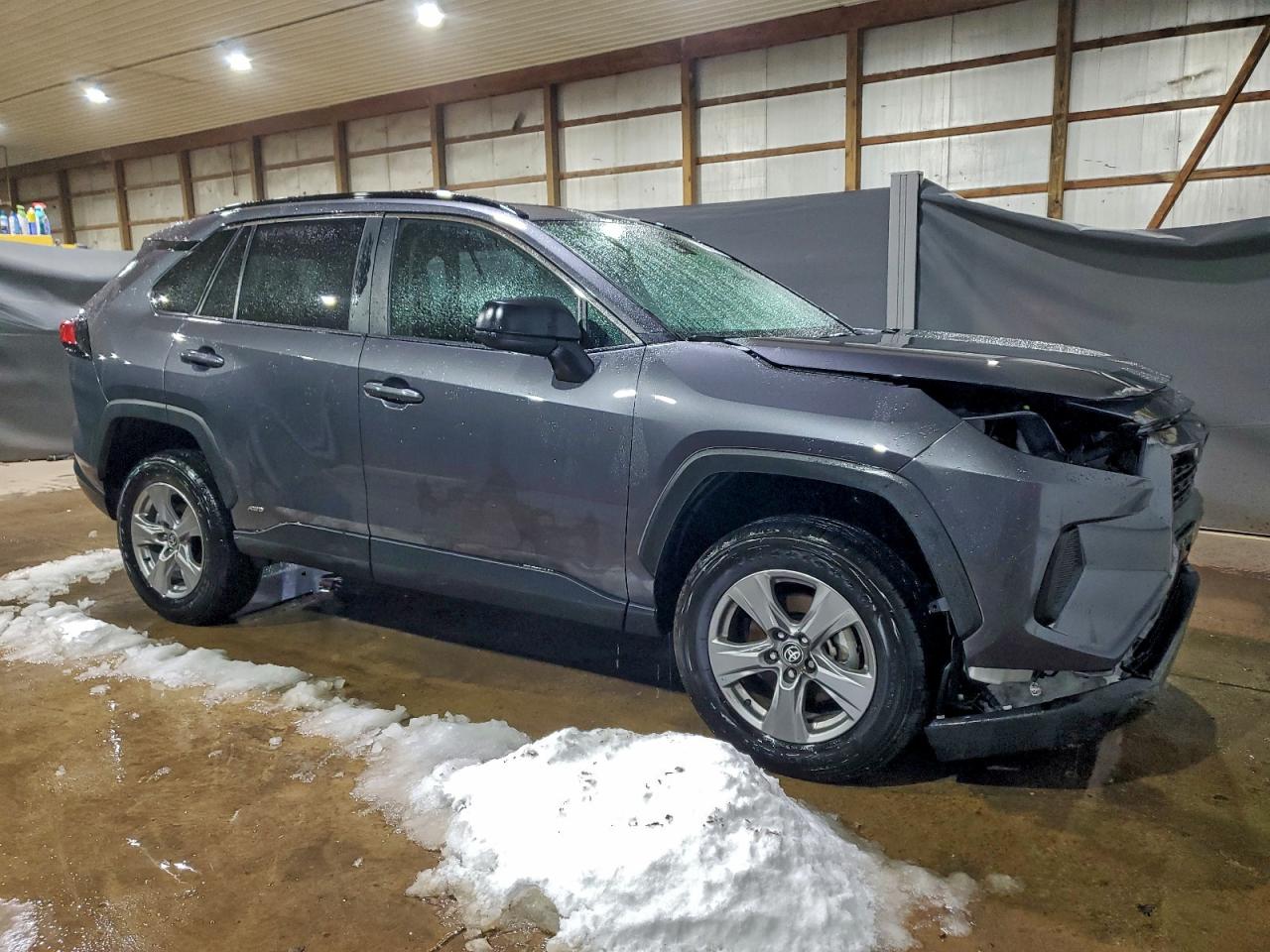 2025 TOYOTA RAV4 LE photo 4