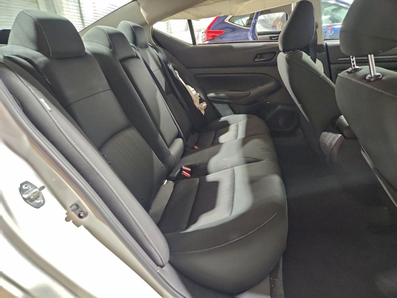 2025 NISSAN ALTIMA SV photo 10