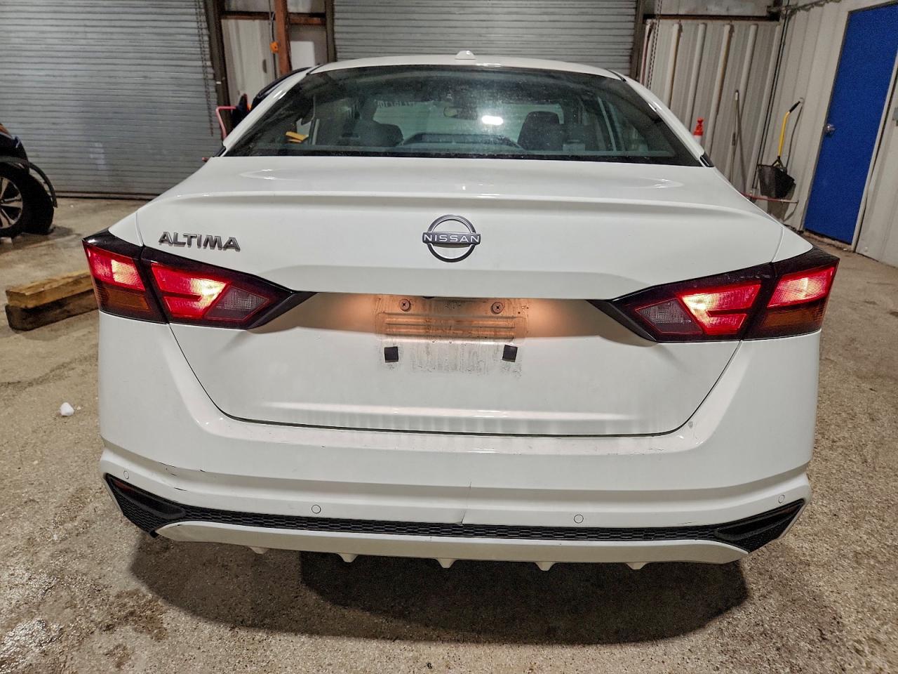 2025 NISSAN ALTIMA SV photo 6