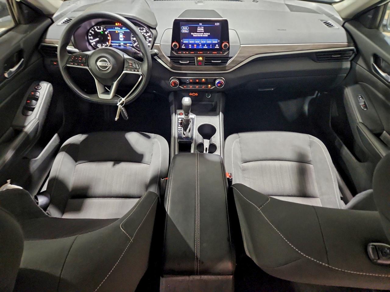 2025 NISSAN ALTIMA SV photo 8