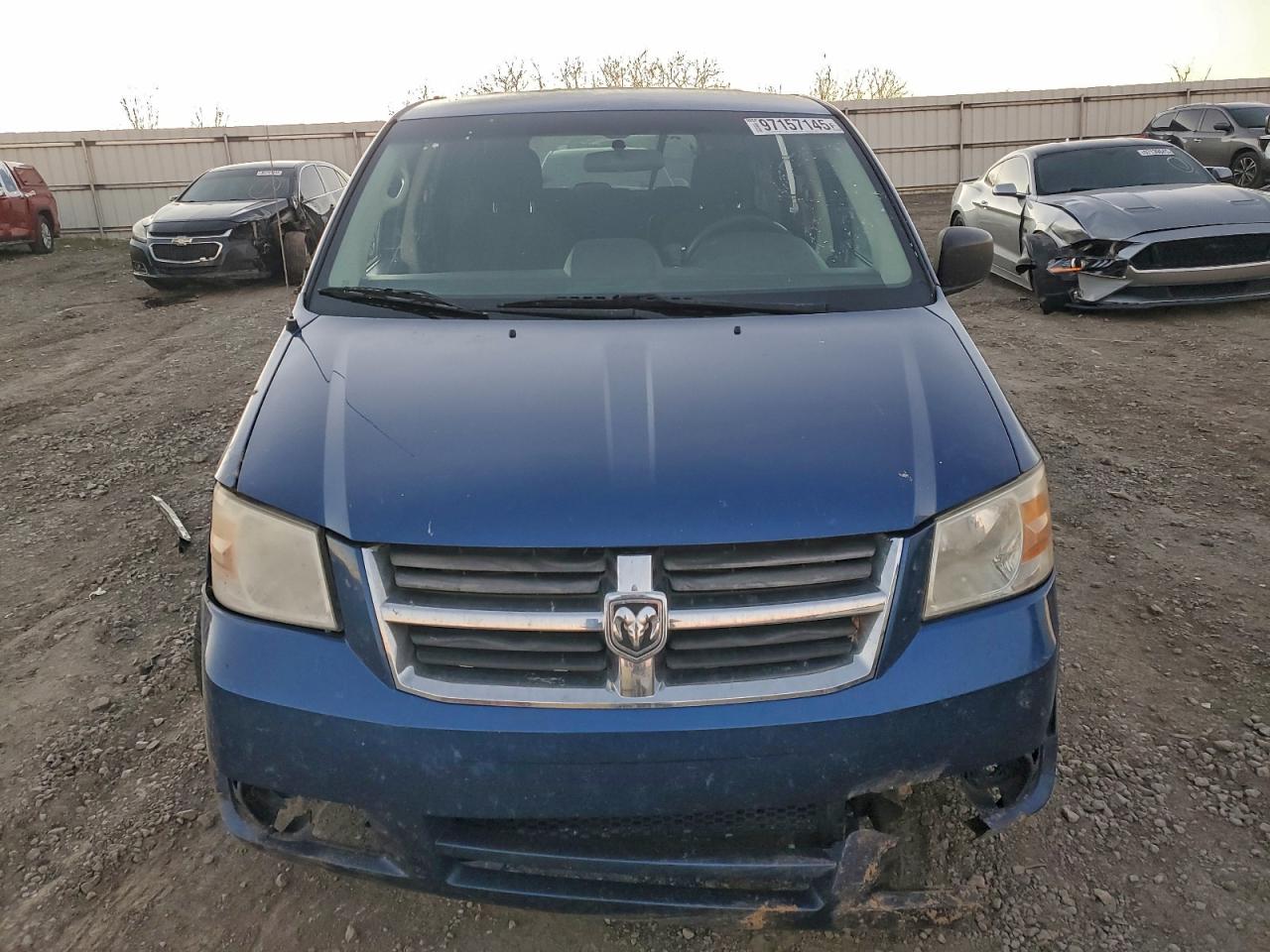 2010 DODGE GRAND CARAVAN SE photo 5