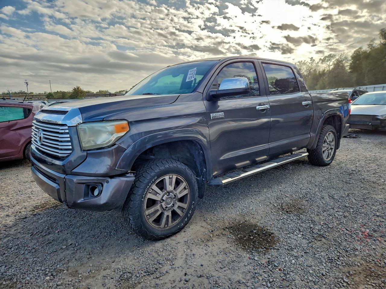 2014 TOYOTA TUNDRA