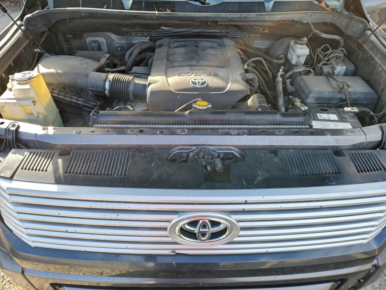 2014 TOYOTA TUNDRA CREWMAX PLATINUM photo 11