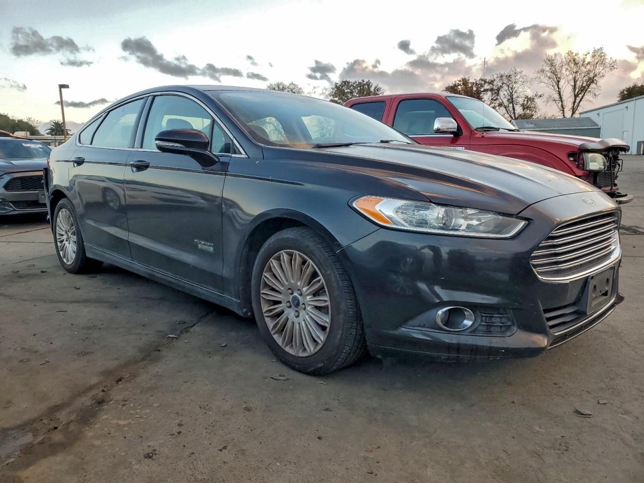 2014 FORD FUSION SE PHEV photo 4