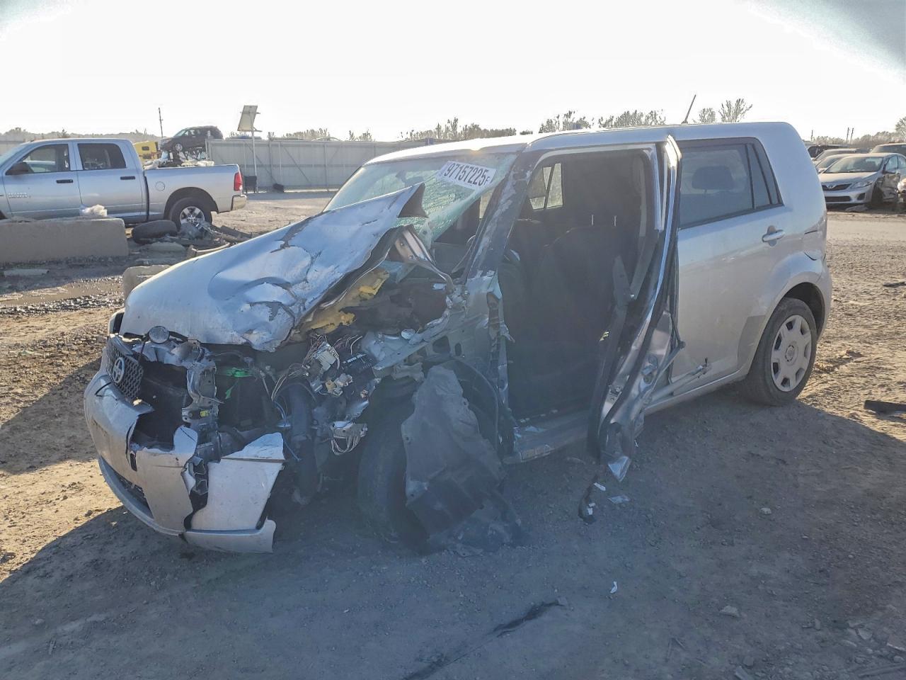 2010 TOYOTA SCION