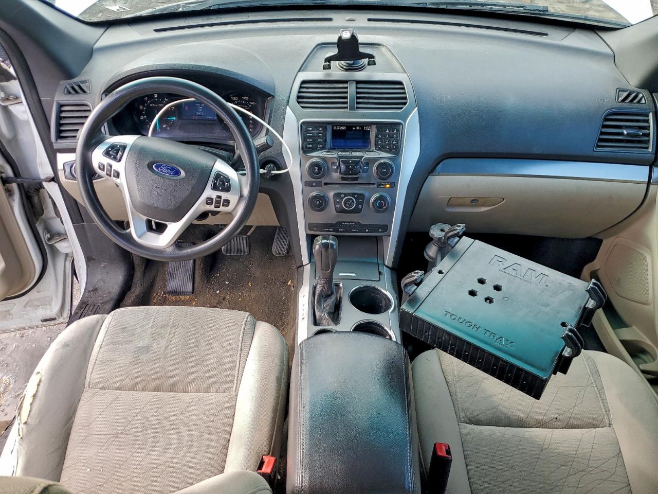 2014 FORD EXPLORER photo 8