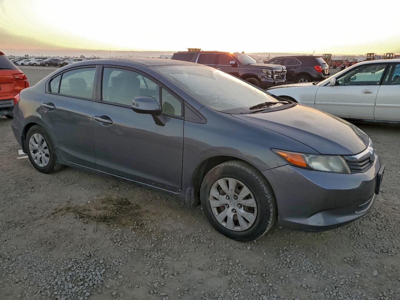 2012 HONDA CIVIC LX photo 4