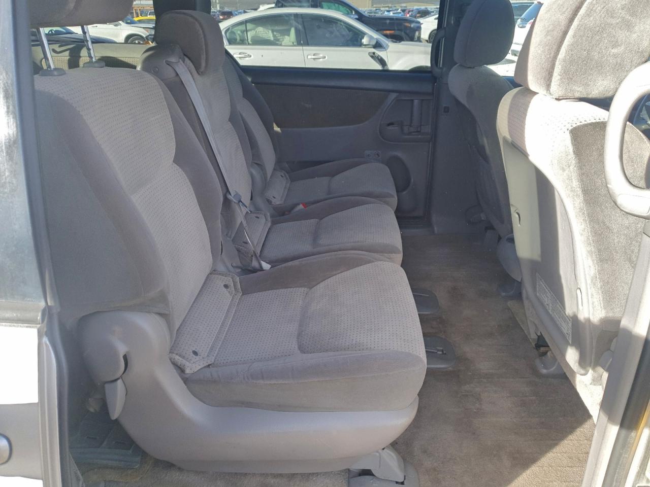 2009 TOYOTA SIENNA LE 8-PASSENGER photo 11