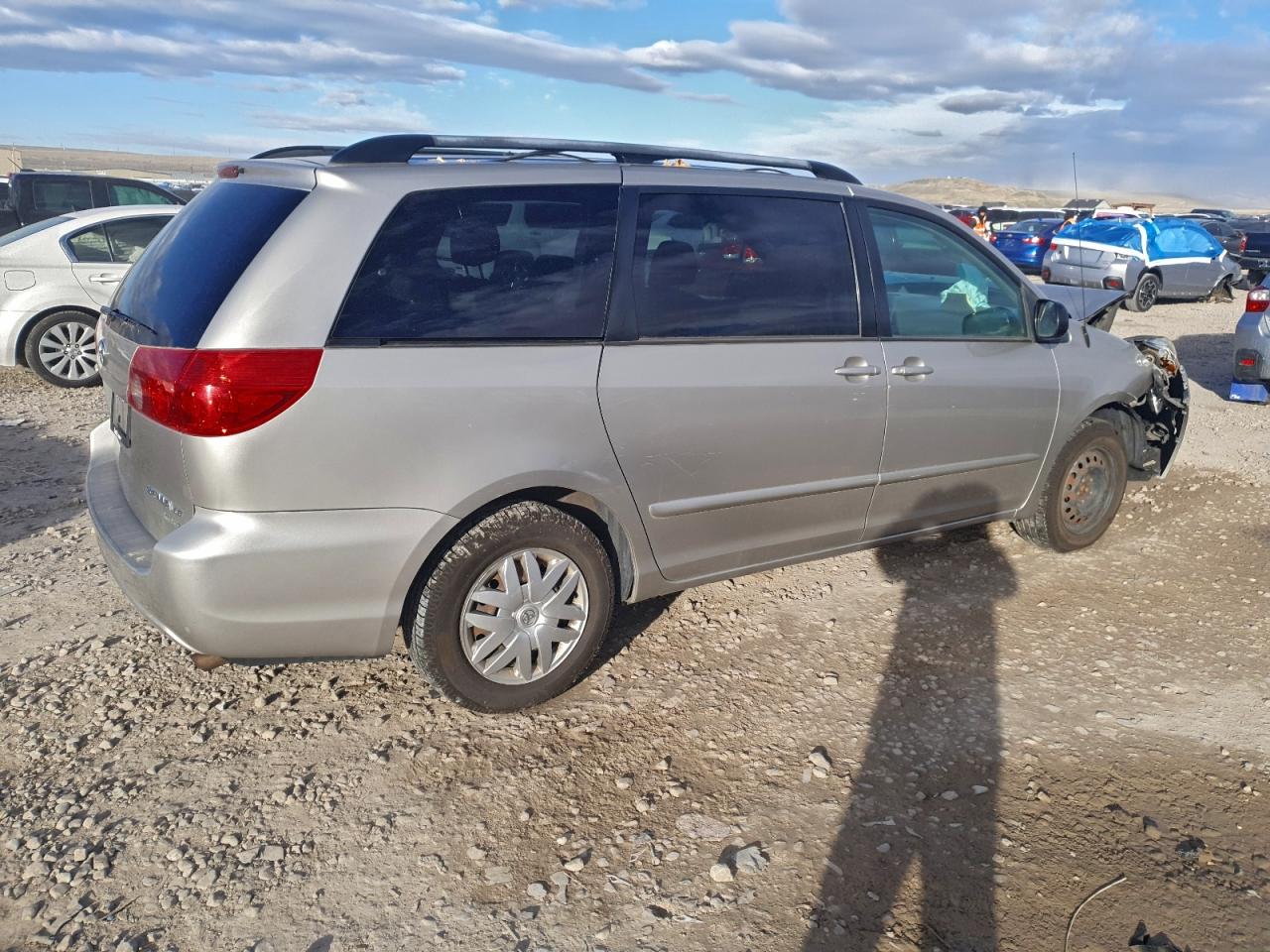 2009 TOYOTA SIENNA LE 8-PASSENGER photo 3