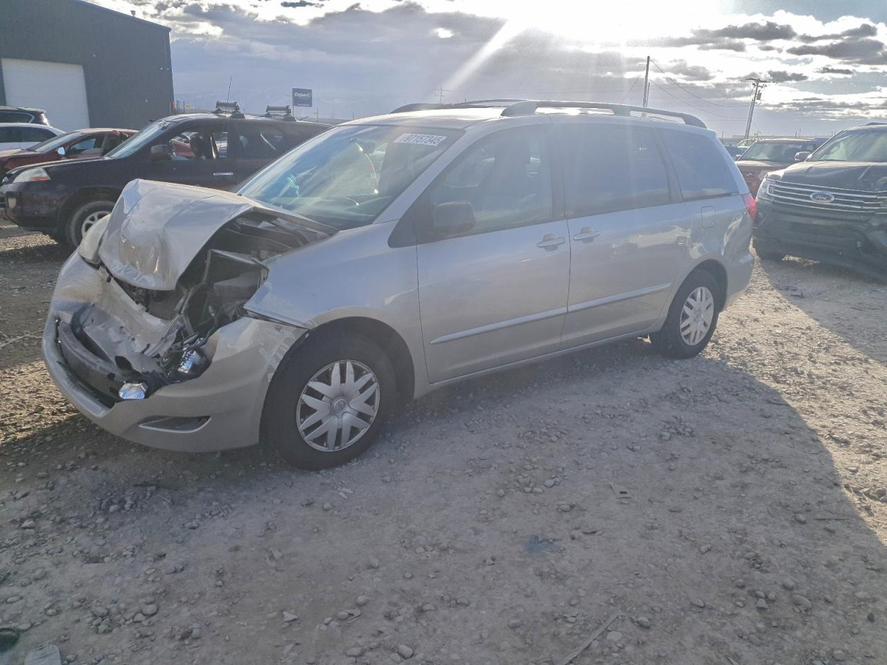 2009 TOYOTA SIENNA