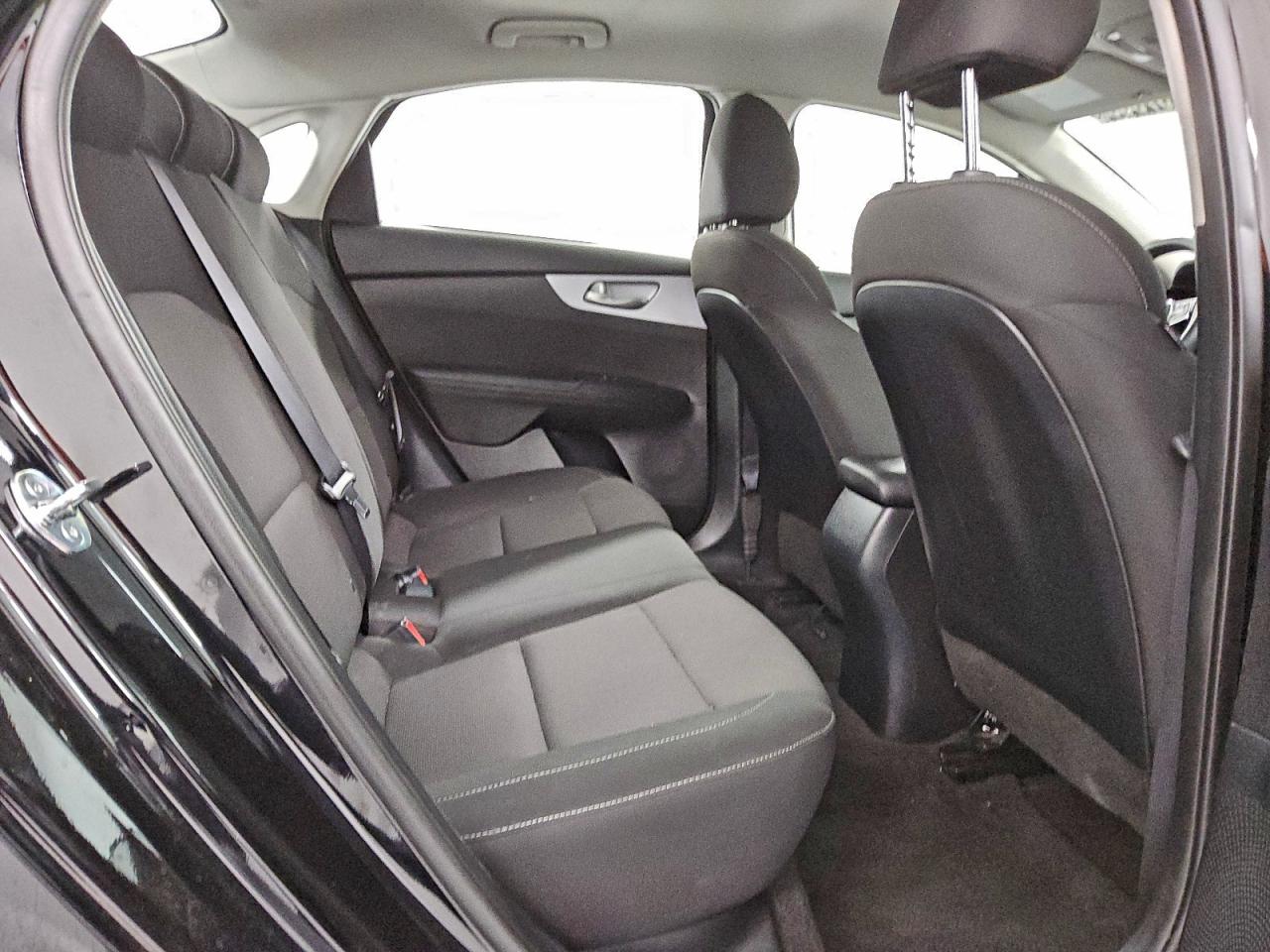 2024 KIA FORTE LX photo 10