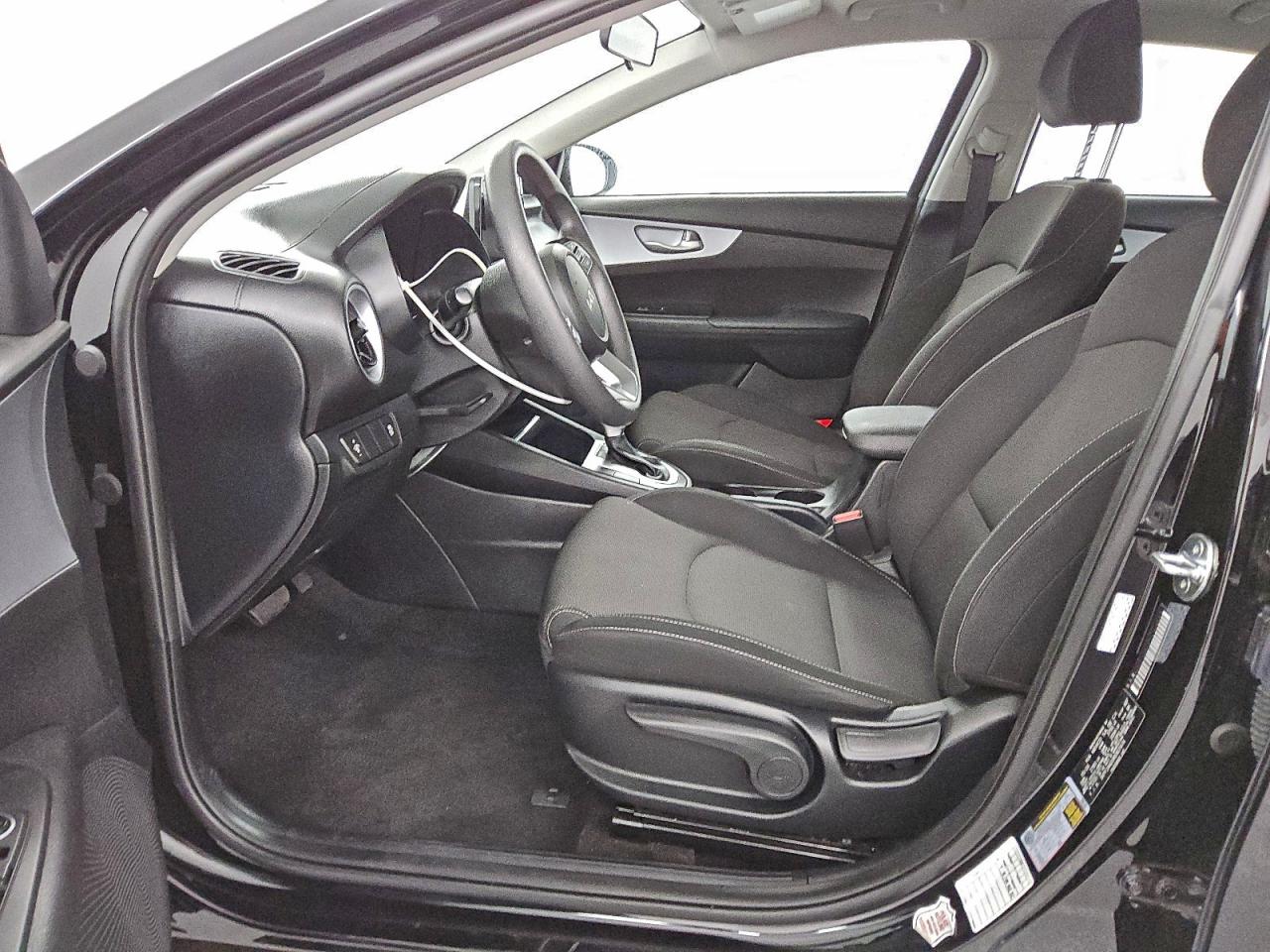 2024 KIA FORTE LX photo 7