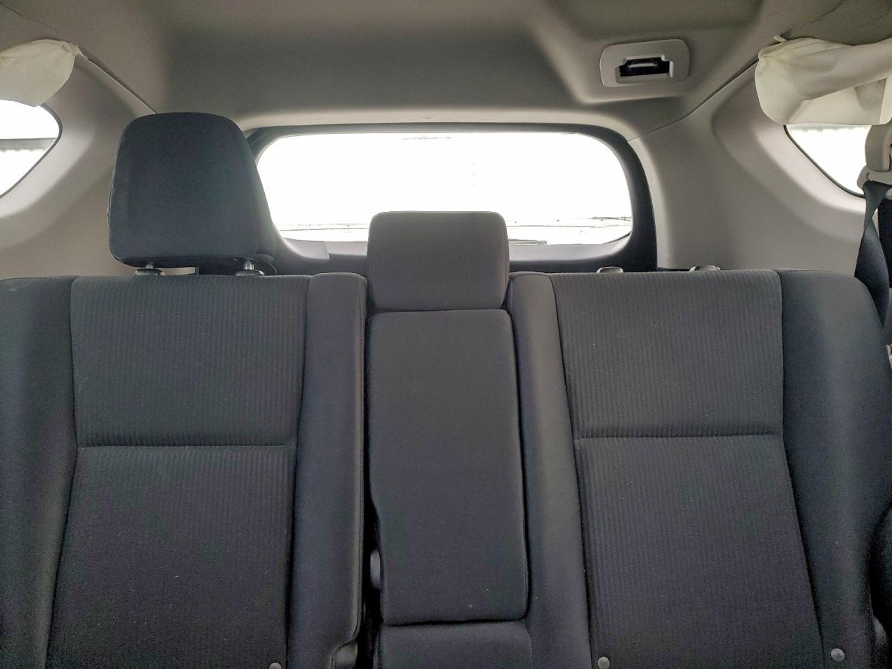 2017 TOYOTA RAV4 LE photo 10