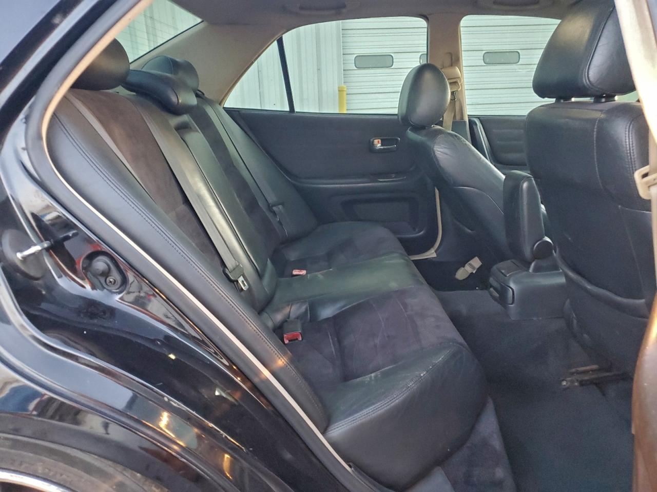 2003 LEXUS IS 300 photo 10