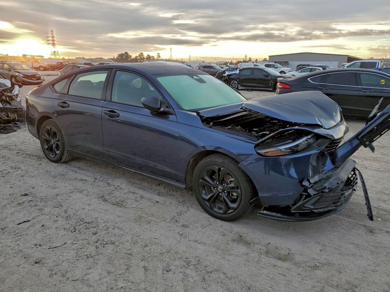 2025 HONDA ACCORD SE photo 4