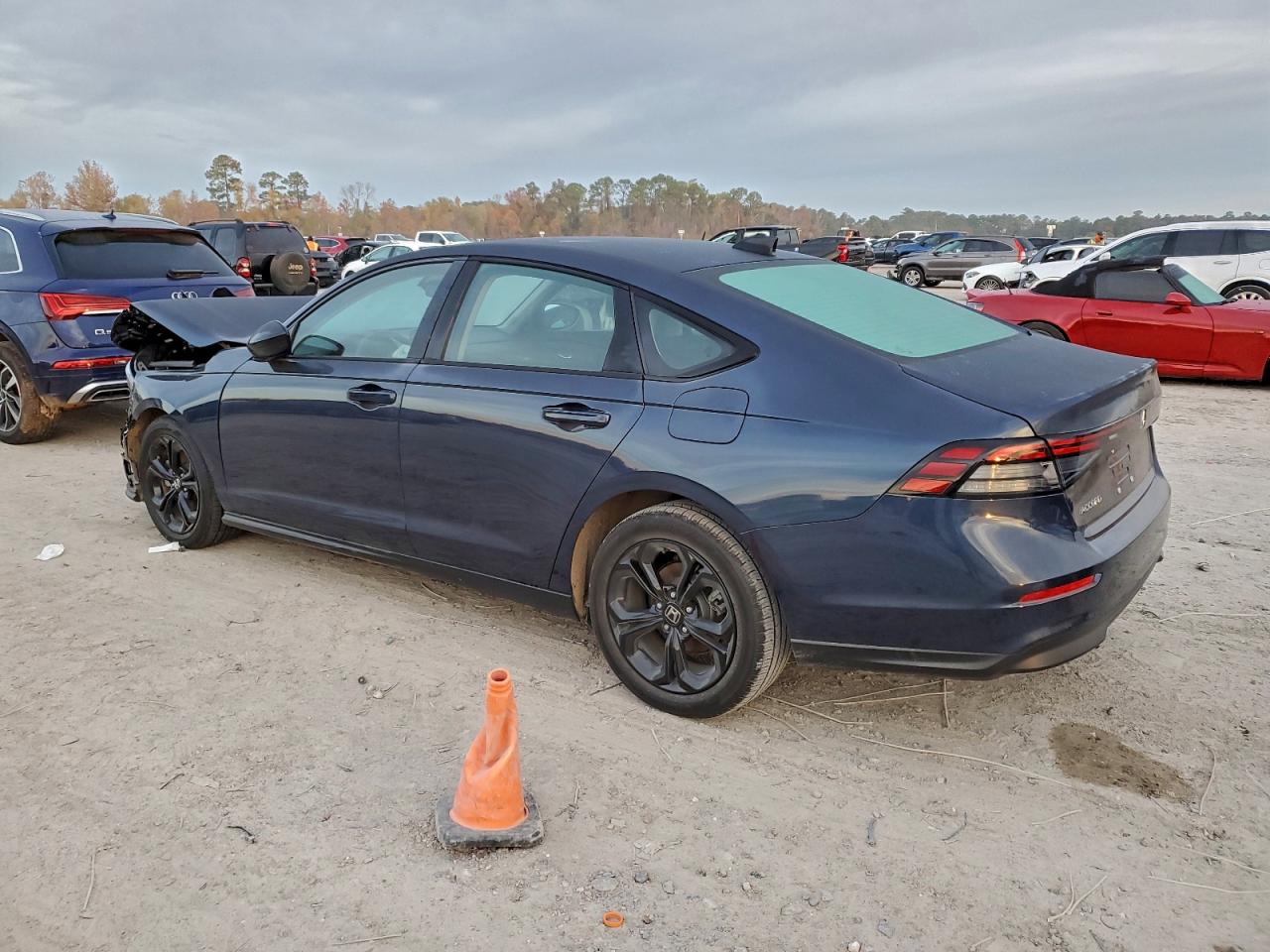 2025 HONDA ACCORD SE photo 2