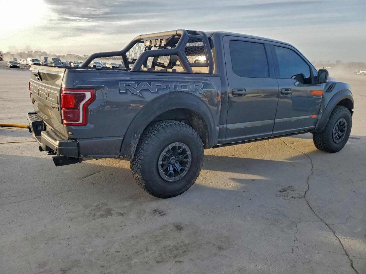 2018 FORD F150 RAPTOR photo 3