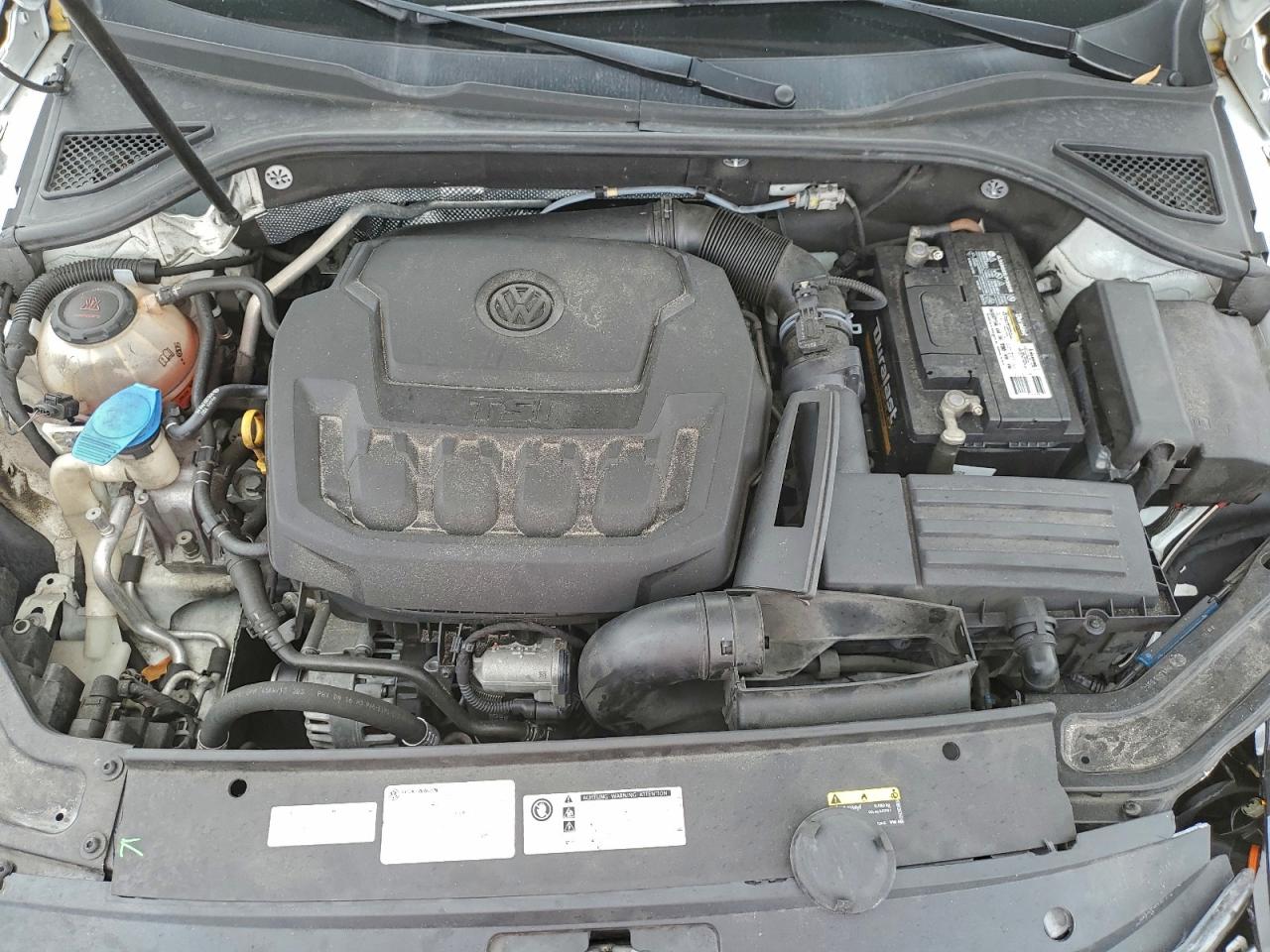 2018 VOLKSWAGEN PASSAT S photo 11