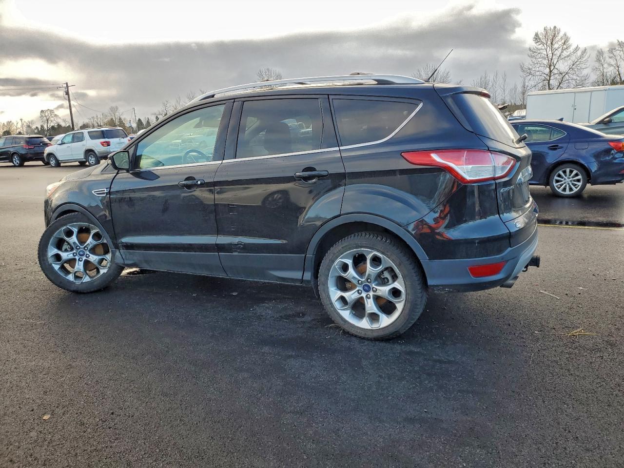 2016 FORD ESCAPE TITANIUM photo 2