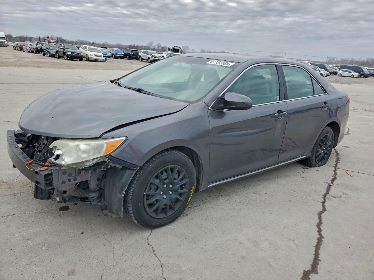 2014 TOYOTA CAMRY