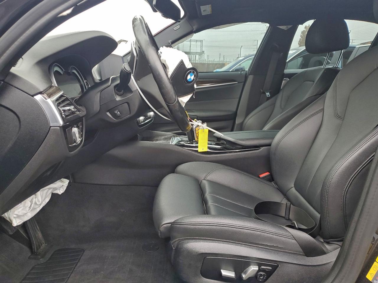 2019 BMW 530E photo 7