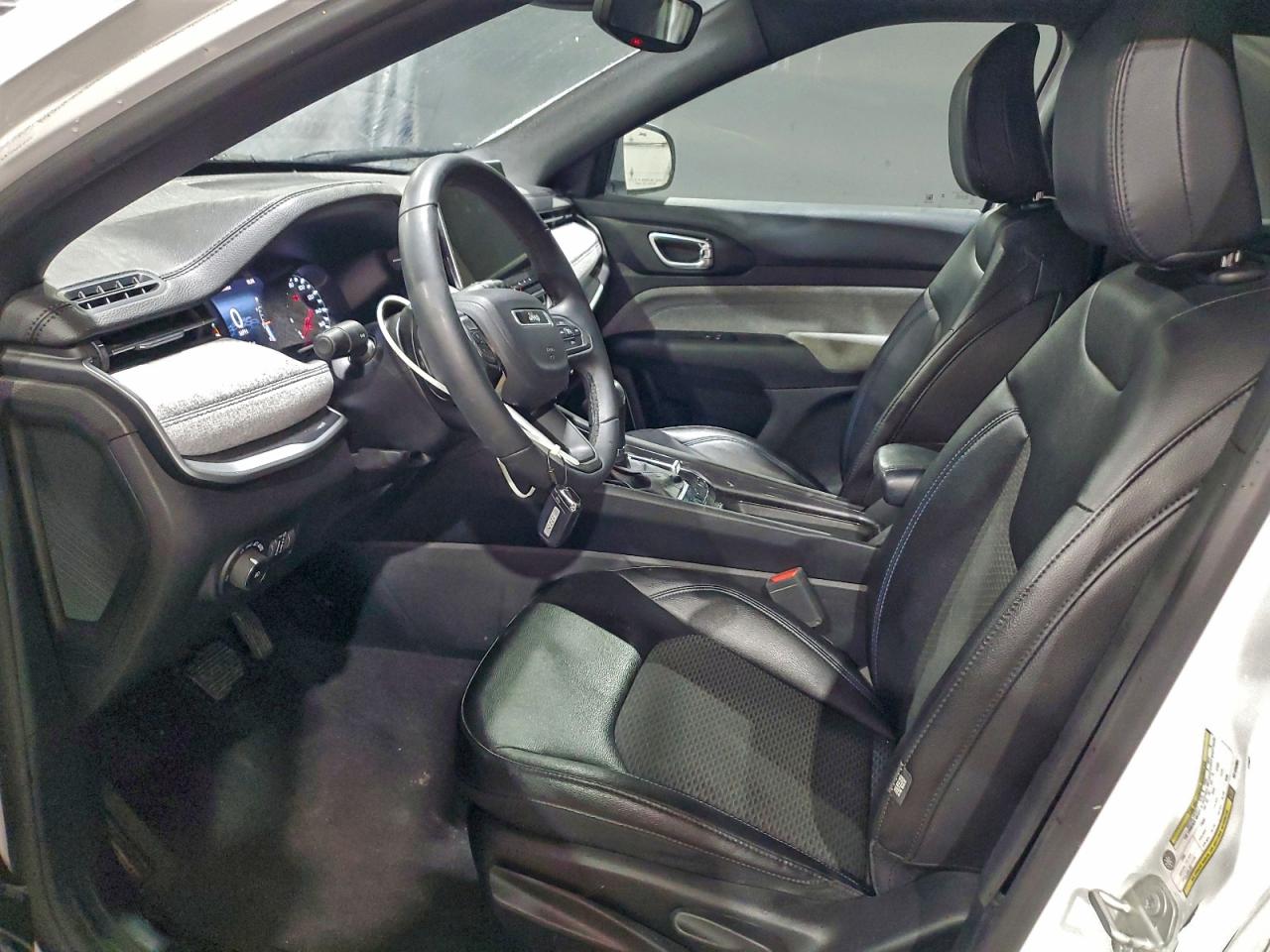 2024 JEEP COMPASS LATITUDE photo 7