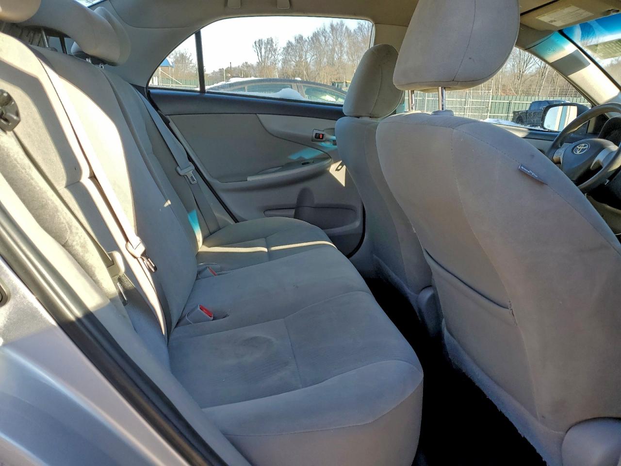 2012 TOYOTA COROLLA BASE photo 10