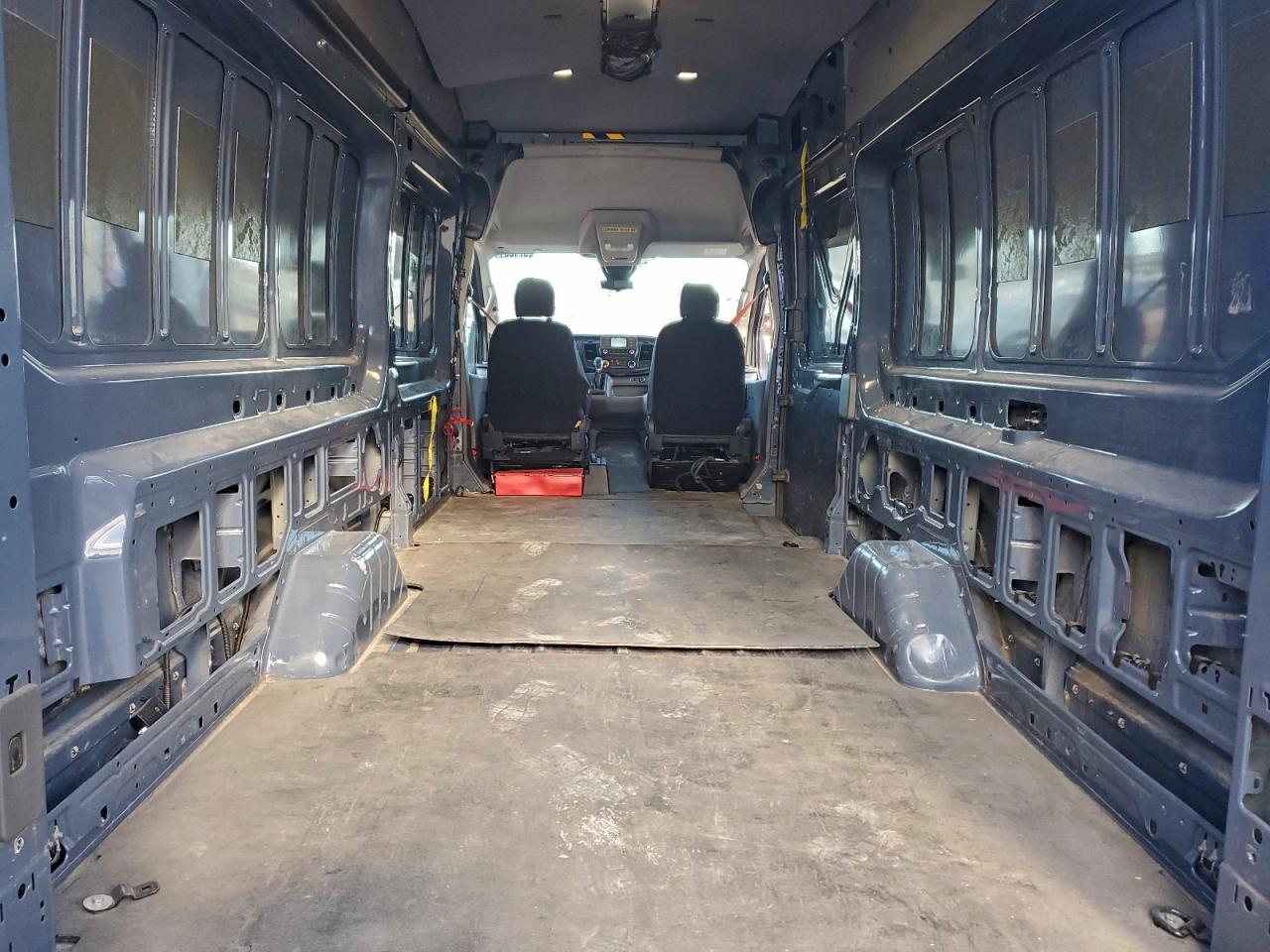 2020 FORD TRANSIT 250 DELIVERY VAN photo 10