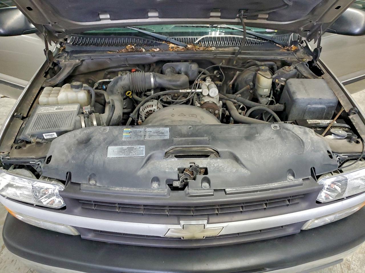 2002 CHEVROLET SILVERADO C1500 photo 11