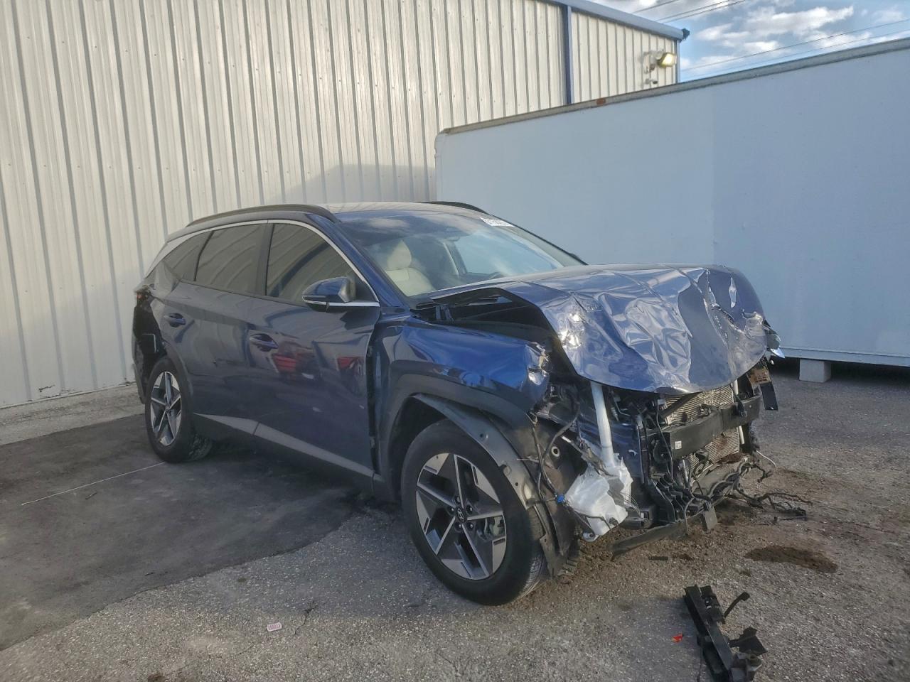 2025 HYUNDAI TUCSON SEL photo 4