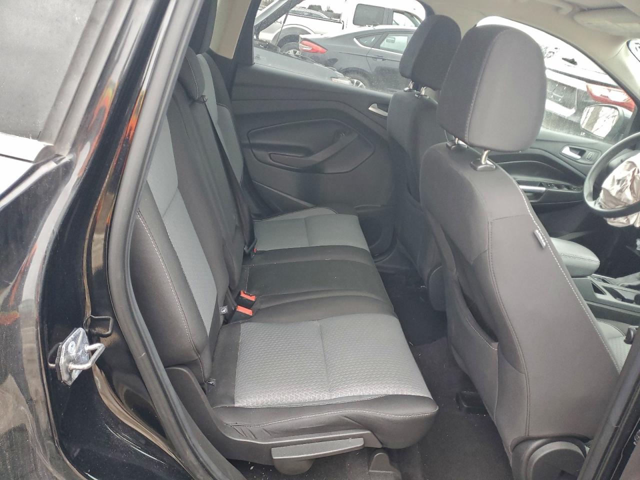 2017 FORD ESCAPE SE photo 10