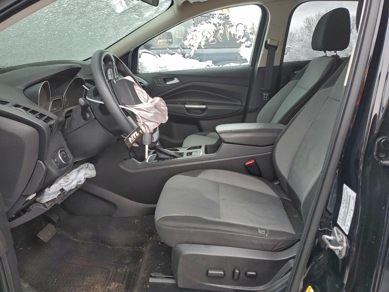 2017 FORD ESCAPE SE photo 7