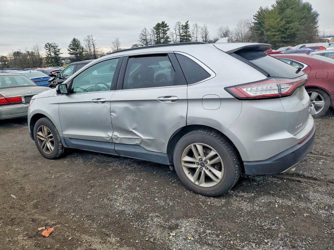 2018 FORD EDGE SEL photo 2