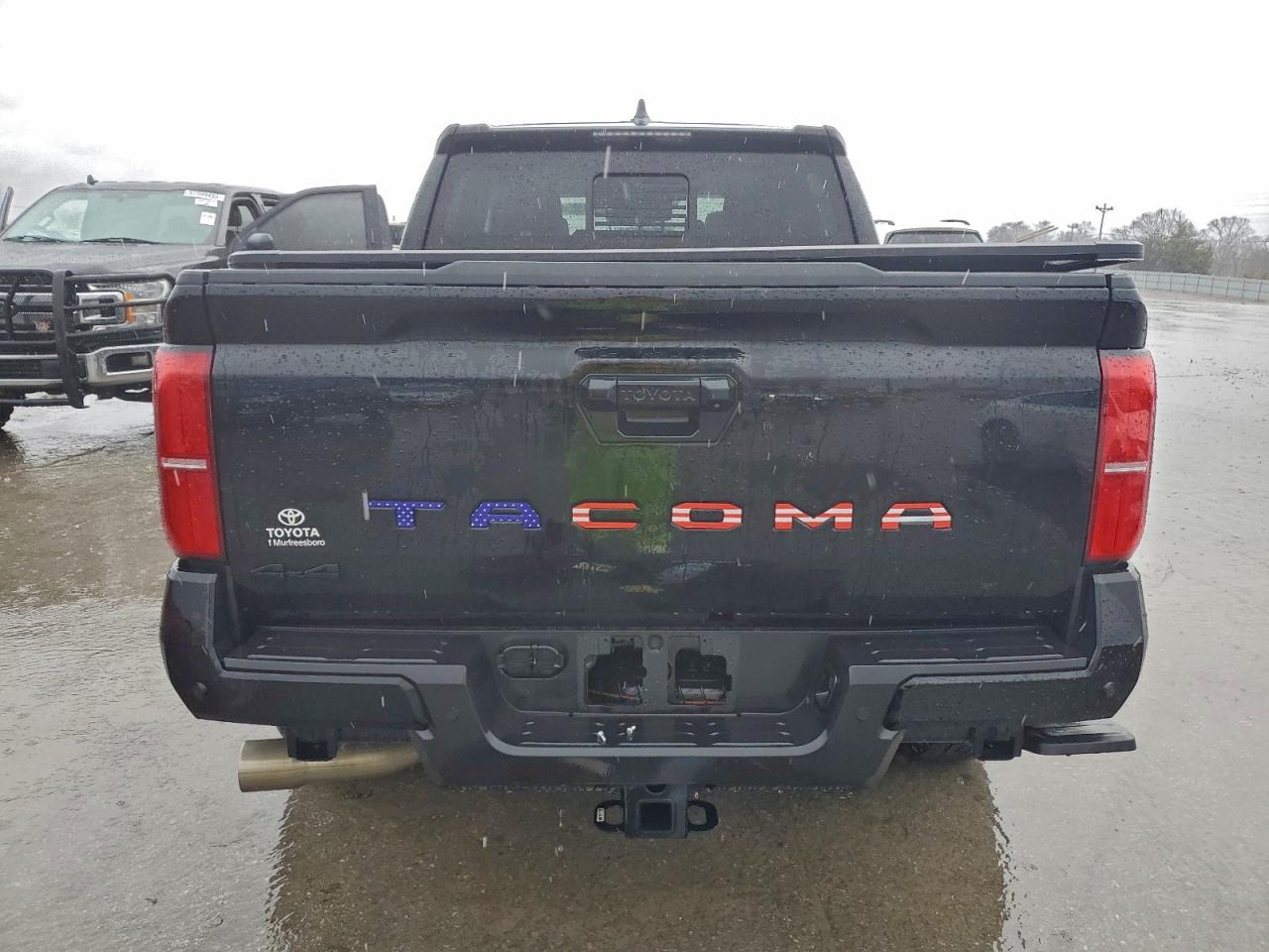 2025 TOYOTA TACOMA DOUBLE CAB photo 6