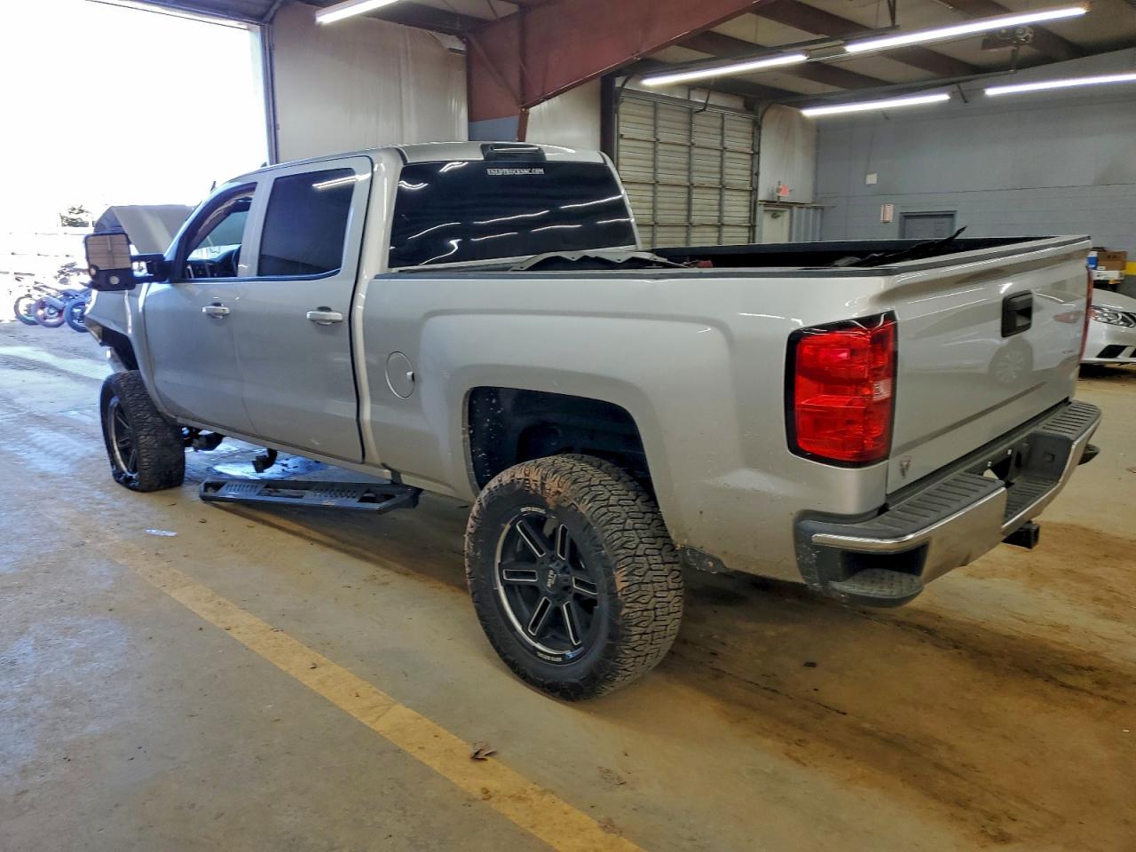 2016 CHEVROLET SILVERADO K1500 LT photo 2