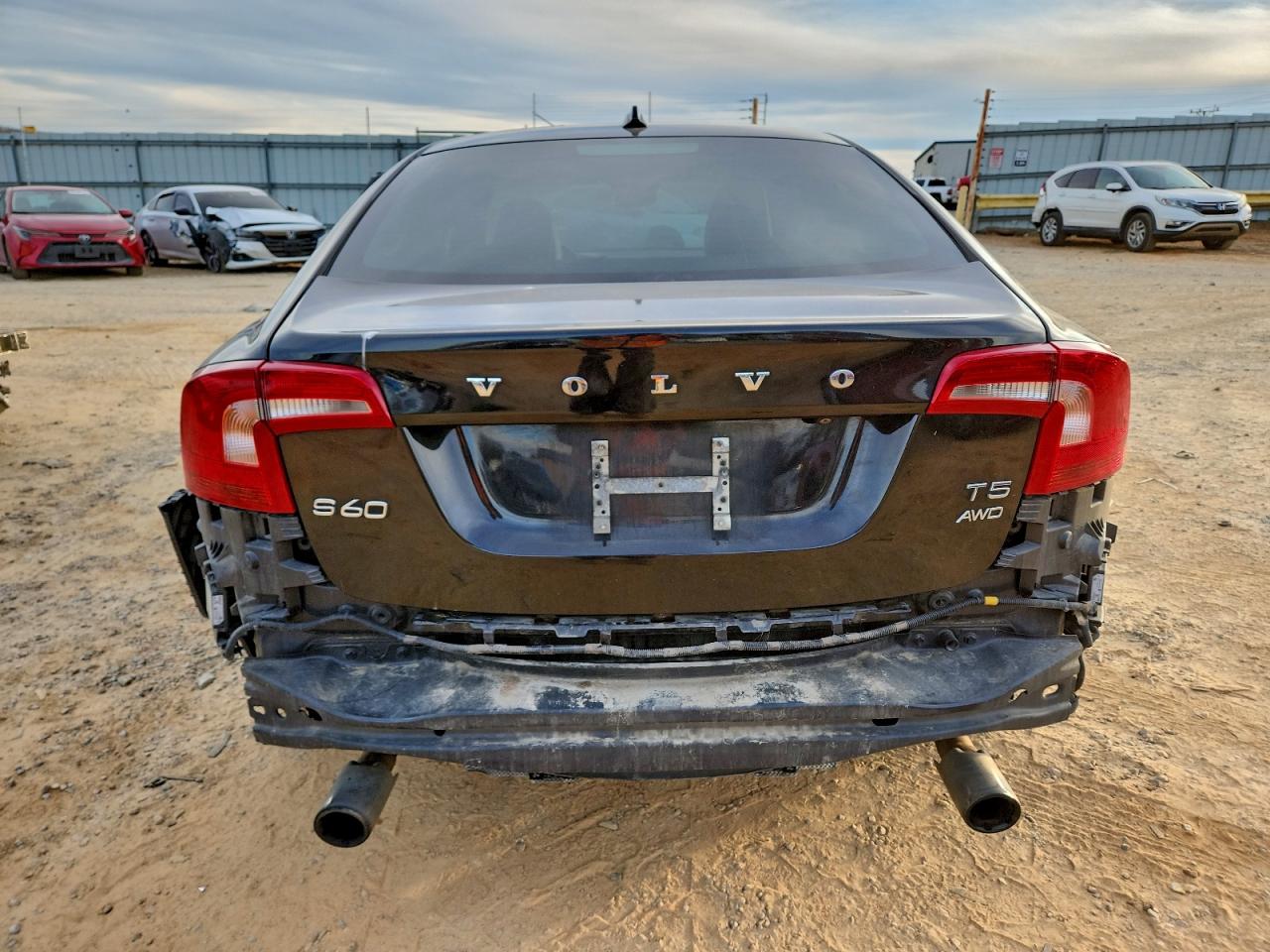 2017 VOLVO S60 DYNAMIC photo 6
