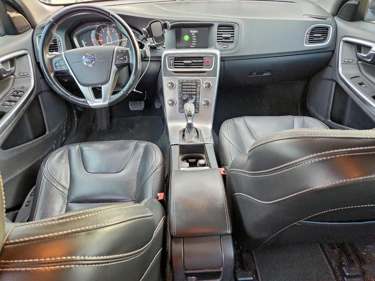 2017 VOLVO S60 DYNAMIC photo 8