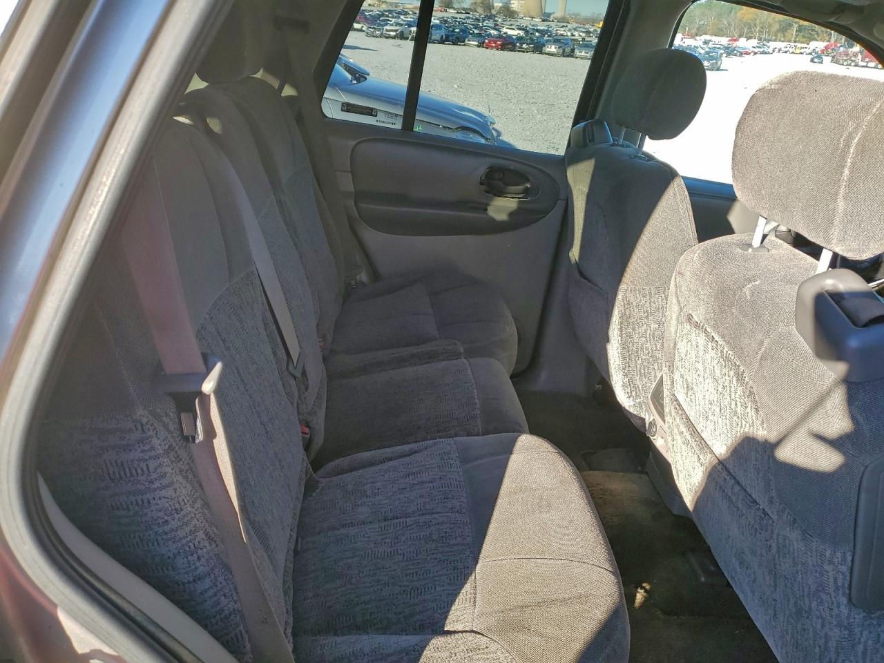 2002 CHEVROLET TRAILBLAZER photo 10