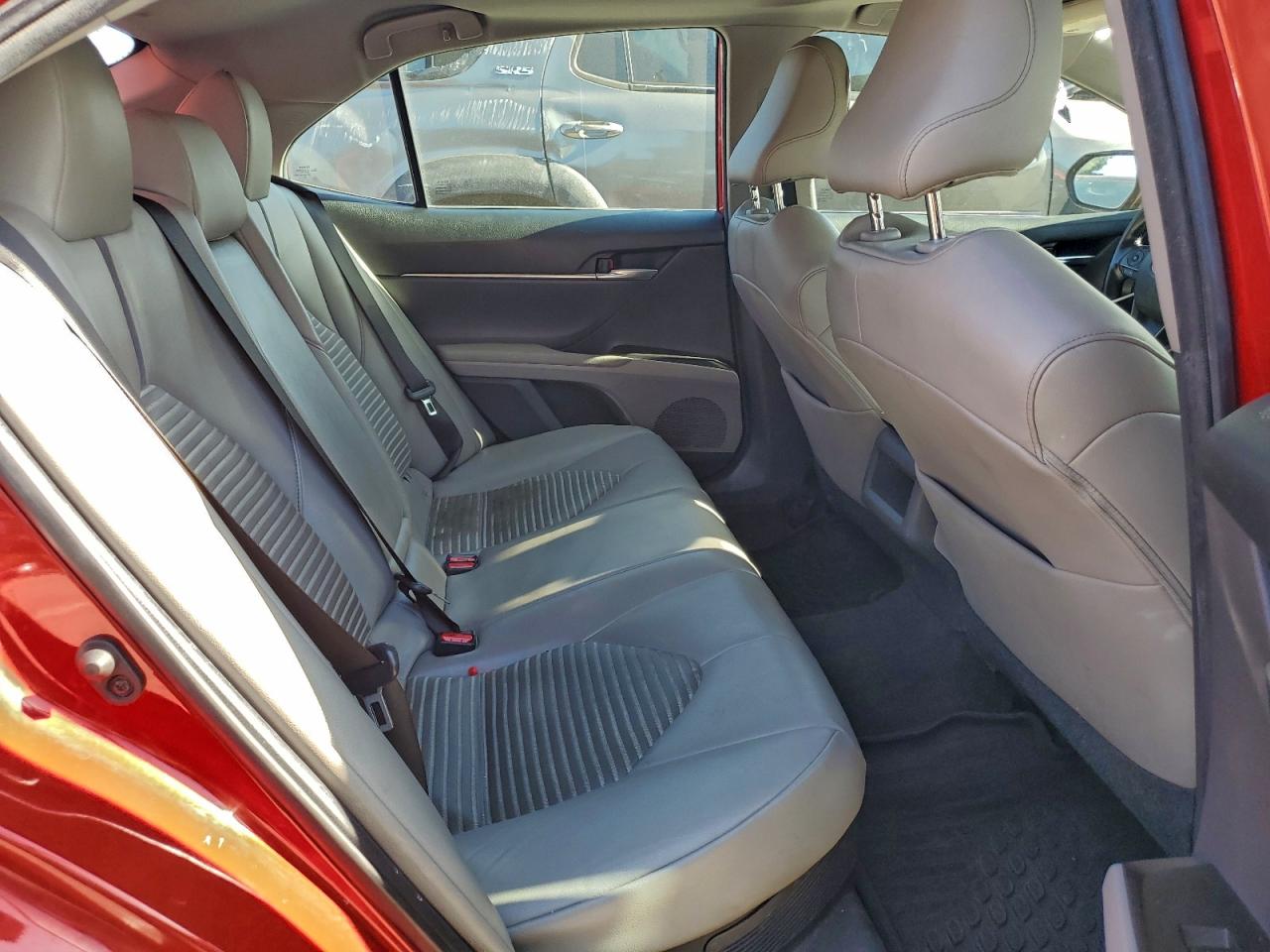 2021 TOYOTA CAMRY SE photo 10