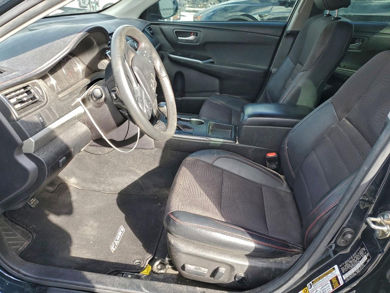2017 TOYOTA CAMRY SE photo 7
