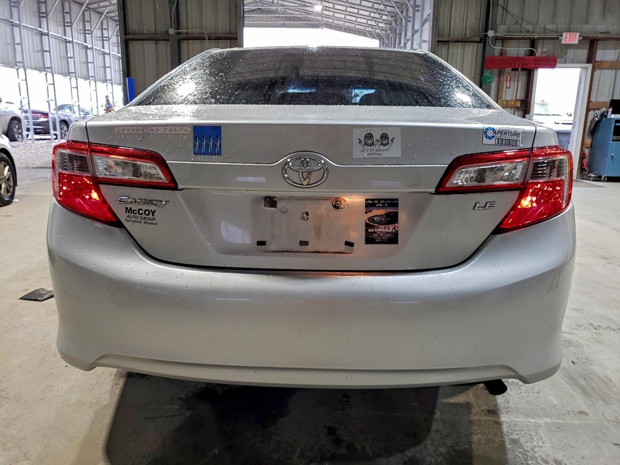 2014 TOYOTA CAMRY L photo 6