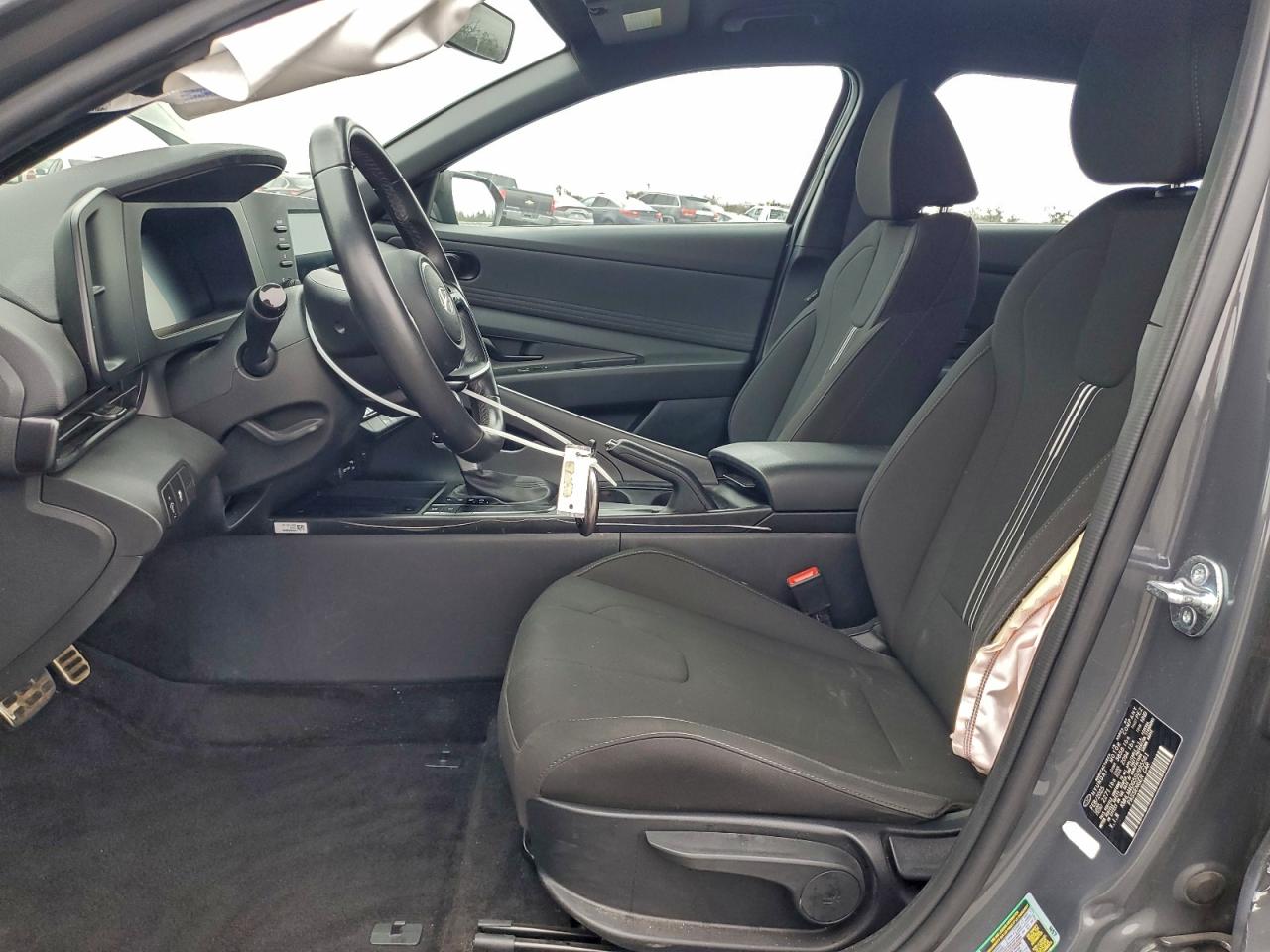 2025 HYUNDAI ELANTRA SEL SPORT photo 7