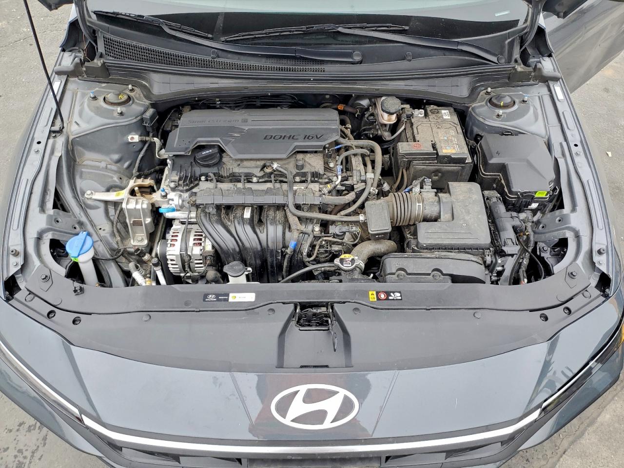 2025 HYUNDAI ELANTRA SEL SPORT photo 11